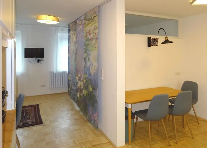 Edith\'S Apartment